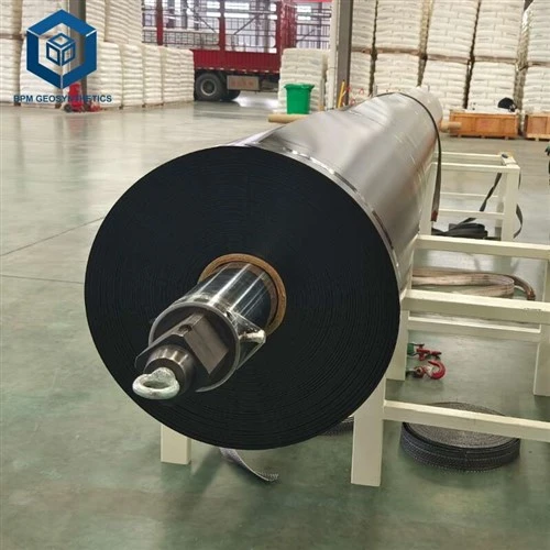 Geomembrană HDPE din material virgin 100%.